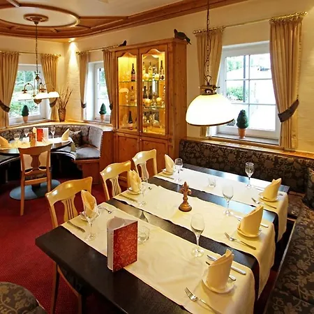 Zum Hackstuck Hotel 4*